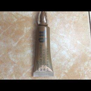 Urban Decay Eyeshadow Primer Potion